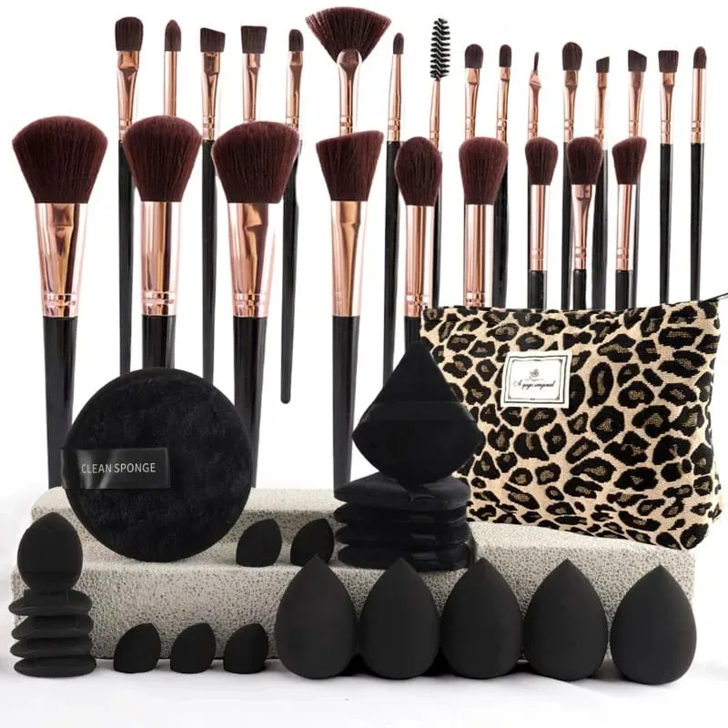 Set di pennelli per trucco professionale per fondotinta ombretto evidenziatore fard correttore polvere strumenti cosmetici con kit spugne — image 2