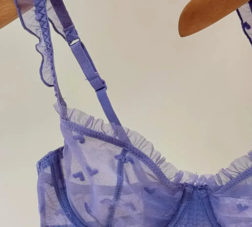 Set di reggiseno antitraccia con coppa a triangolo in raso sexy, confortevole lingerie wireless per seni grandi — image 5
