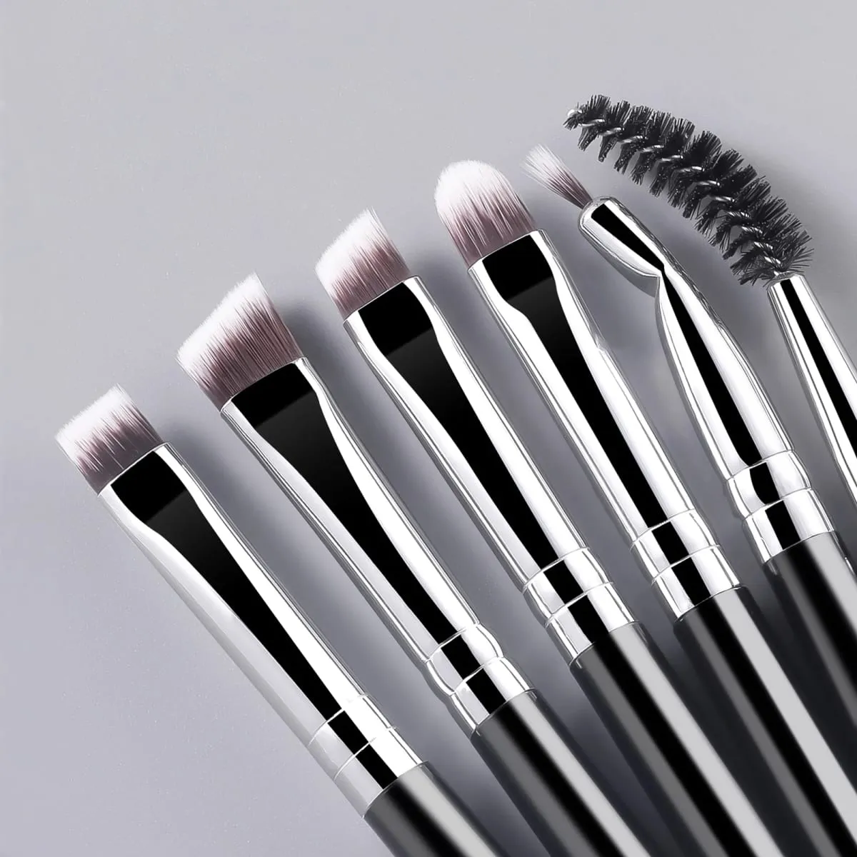 20Pcs Set Berus Mekap Bedak Foundation Blush Eyeshadow Berus Kening Alat Kosmetik dengan Beg Penyimpanan — image 5