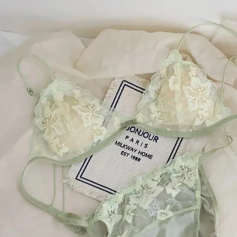 Set reggiseno di pizzo trasparente super sexy scava fuori senza ferretto triangolo francese bralette e mutandine donna hot lingerie 2026 moda — image 4