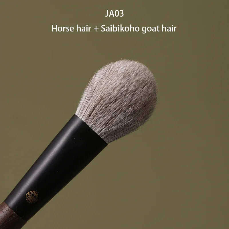 Professionelle håndlavede makeup børster 1 PC blødt egern Ræve Heste Gedehår Fladt Runde Blush Børste Valnød Håndtag Make Up Børste — image 12