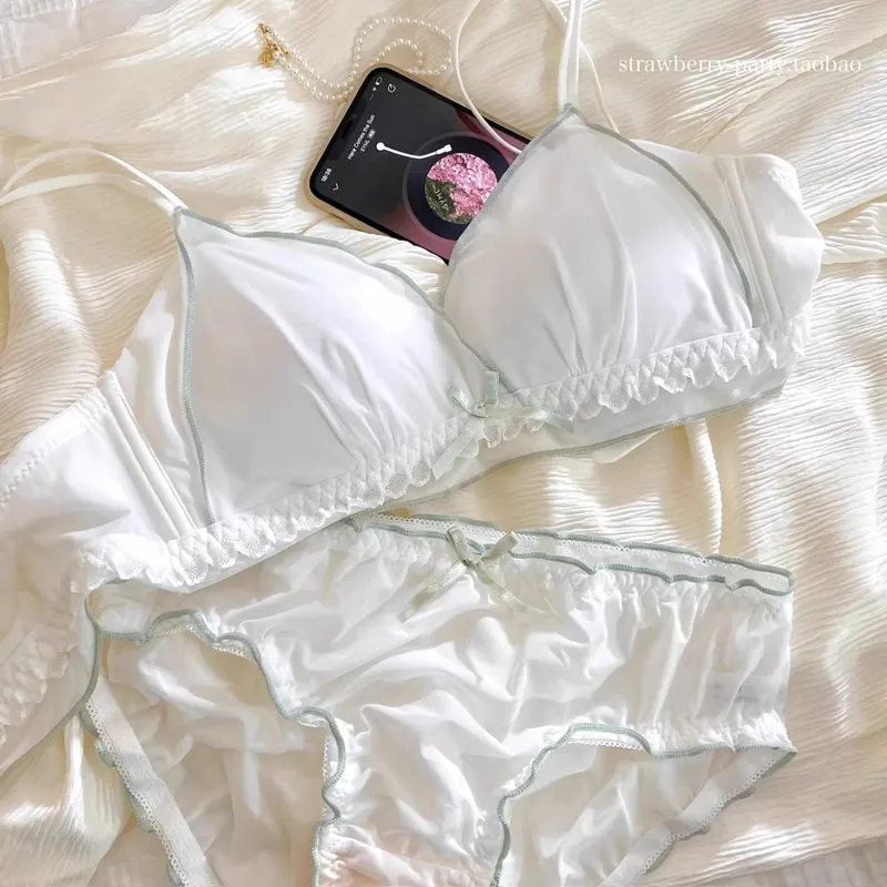 Lingerie femminile francese con coppe sottili, senza ferretto, seno piccolo, reggiseno dolce senza ferretto — image 10