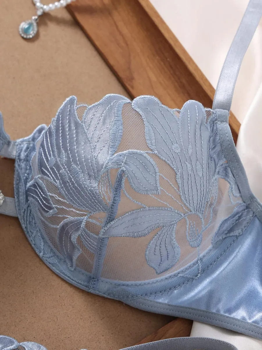 Silberblaues Dessous-Set mit Blumenstickerei, Satin-Mesh-Bügel-BH, Tanga, Damen-Intimunterwäsche, Flitterwochen, Boudoir, ZA824031 — image 4