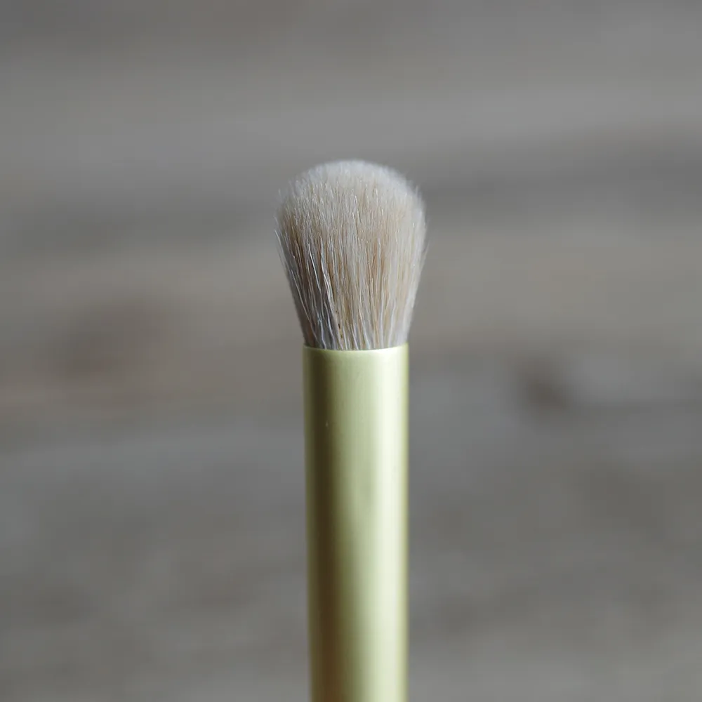 นุ่ม Saikoho แพะ Red Fox Hair SD06 Professional Hand Crafted แปรงแต่งหน้า Slanted Eye Shadow แปรงเครื่องสำอางค์แปรงแต่งหน้า — image 6