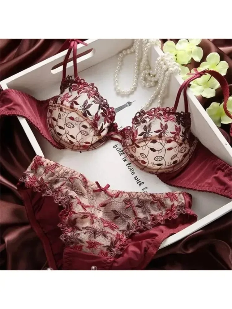 Estilo vitoriano plus size conjunto de sutiã de renda vermelha sexy underwire suporte para seios grandes feminino elegante lingerie arco design — image 2