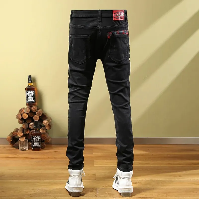 Jeans strappati da uomo con design patchwork Pantaloni lunghi neri skinny fit primaverili alla moda da strada stile motociclista — image 2