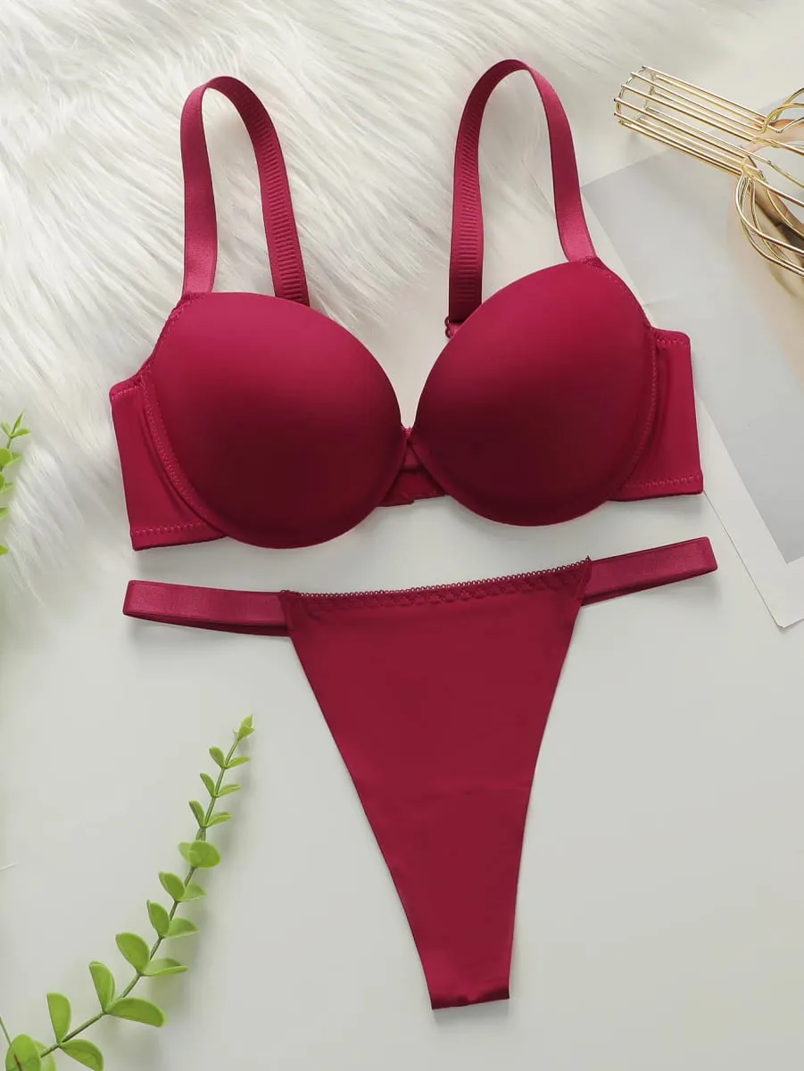 Küçük göğüslerin bedenlerini sergilemesi için uygun, çelik destekli, seksi, kalın dolgulu sütyen Kadın iç çamaşırı seti B2051 — image 1