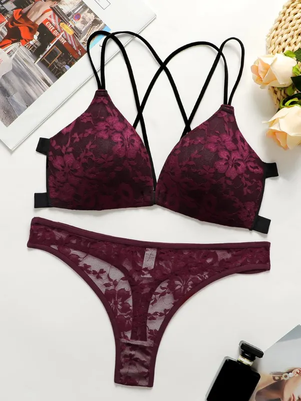 เซ็กซี่ Burgundy ลูกไม้สีแดงไร้สายปิดด้านหน้า Bra ชุด Push Up Bralette & G-String ผู้หญิงโรแมนติกชุดชั้นในชุด 70B-85B