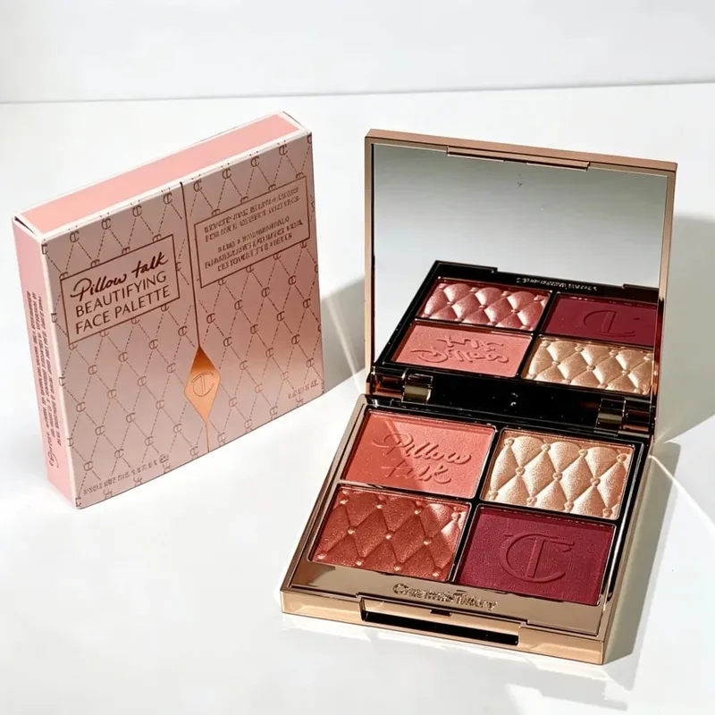 Charlotte Tilbury - Coffret crayon à lèvres avec fond de teint soyeux à l'huile essentielle, maquillage lisse, léger, naturel et flou — image 7