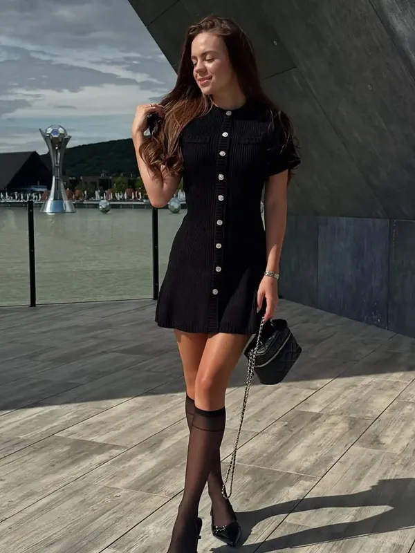 Polka Dot Schlanke Frauen Sommer Mini Kleid Solide Tiefem V-ausschnitt Puff Ärmeln Plissee Vordere Taste Kurze Kleider 2026 Dame täglichen Tragen — image 9