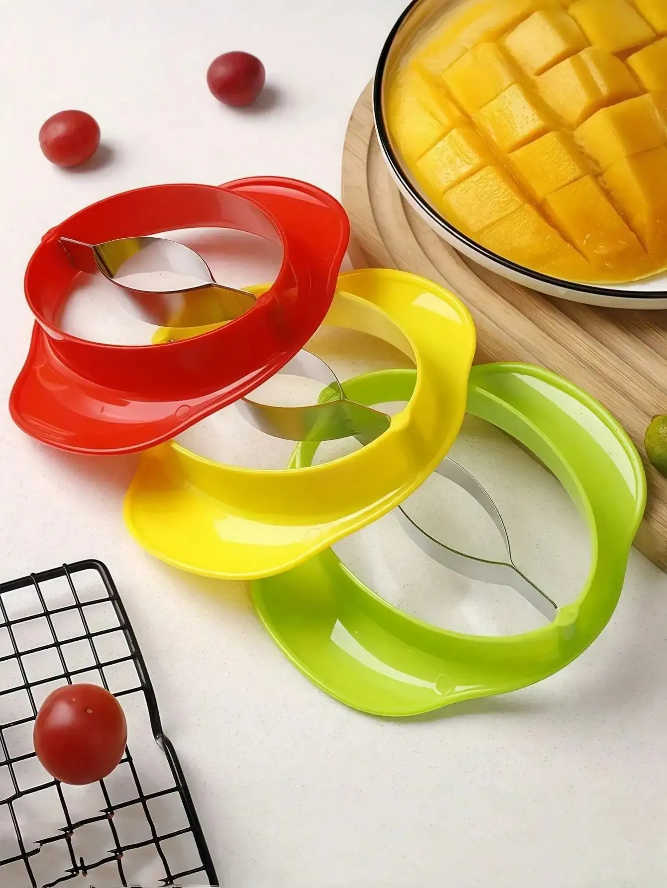 1 piraso Mango Peeler Mango Slicer Peeler at Pagbabalat Tool Mango Divider Fruit Slices Peeler Ergonomic Mango — image 5