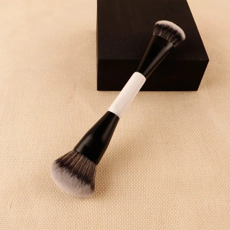 F4 Doppelseitiger Foundation-Gesichtspinsel. Doppelseitiger Make-up-Pinsel für Puder, Rouge, Kontur und Lidschatten, Concealer — image 1