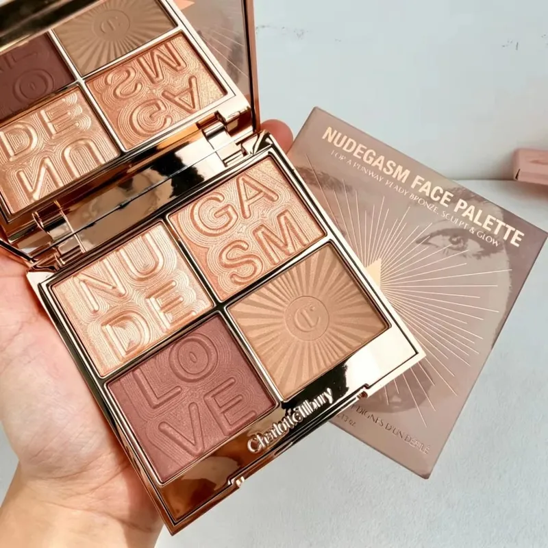 Charlotte Tilbury Spray Fissante 16H Impermeabile Bacchetta Contorna e Leggera Sfumabile Costruibile e Ombretto da 12 vaschette Intensamente Pigmentato — image 20
