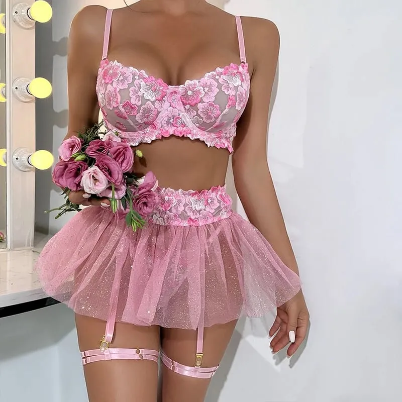 Romantic Pink Underwear Set Embroidered Flowers Perspective Lace Lingerie Intimate Female Bra and Panty 3piece Set Aestheticism