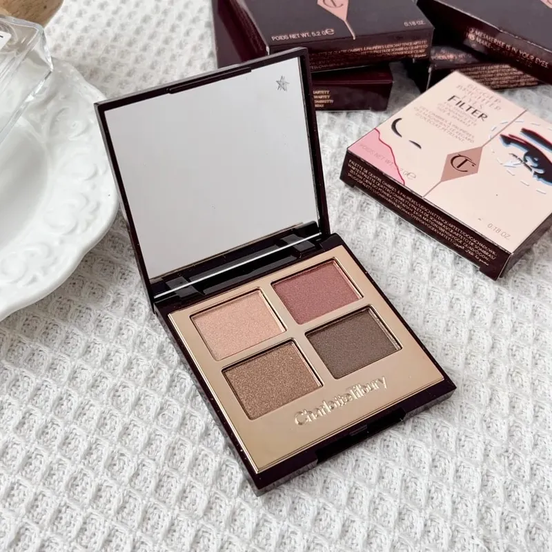 Charlotte Tilbury Luxury Eyeshadow Palette Satin-matte Shimmer and Metallic Finishes Easy-to-use 4-shade CT Eyeshadow Palette