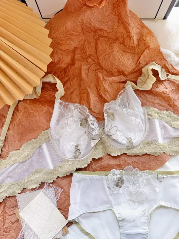 Ensemble de soutien-gorge français en dentelle florale, à armatures douces, bonnet de lapin Ultra fin, grande taille, minimiseur, ensemble de Lingerie Sexy pour femmes, usage quotidien — image 8