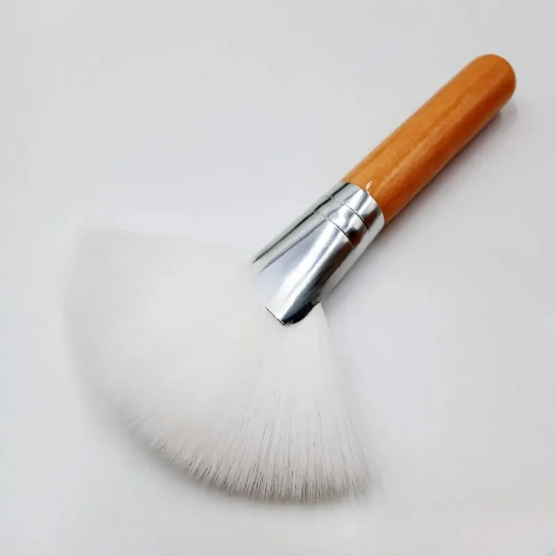 Mini pinceau de maquillage, esthéticien doux, nettoyage cosmétique, petit manche court en bois blanc, pinceaux en éventail en fibres synthétiques pour le visage