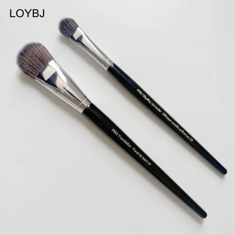 Professionelle Foundation Pinsel 47/52 Besen Kopf Flüssige Foundation Schatten Reparatur Pinsel Frauen Gesicht Basis Make-Up Schönheit Werkzeuge — image 6