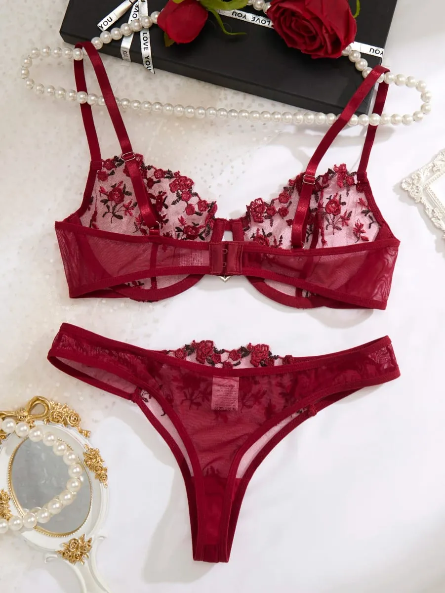 Ensemble de sous-vêtements respirants confortables semi-transparents brodés en forme de coeur rouge vin pour femme approprié ZA825026 — image 2