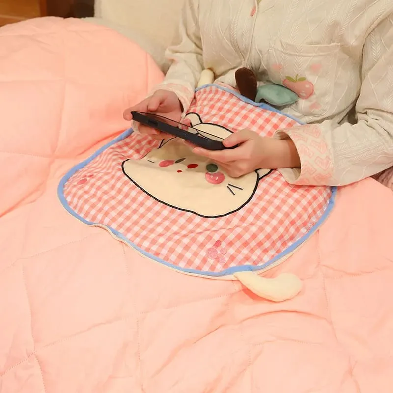 Apple หมอนตุ๊กตาแมวตุ๊กตาหมอน Kawaii โซฟานุ่มเบาะเครื่องปรับอากาศผ้าห่มโยนหมอนน่ารักของขวัญวันเกิด — image 5