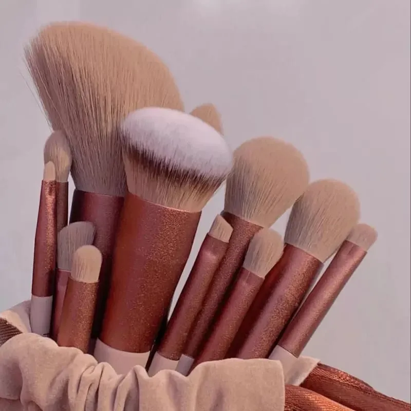 13Pcs Soft Beauty Makeup Brushes Set Foundation Eyeshadow Blush Cosmetic Tools na may Storage Bag para sa Babae — image 4