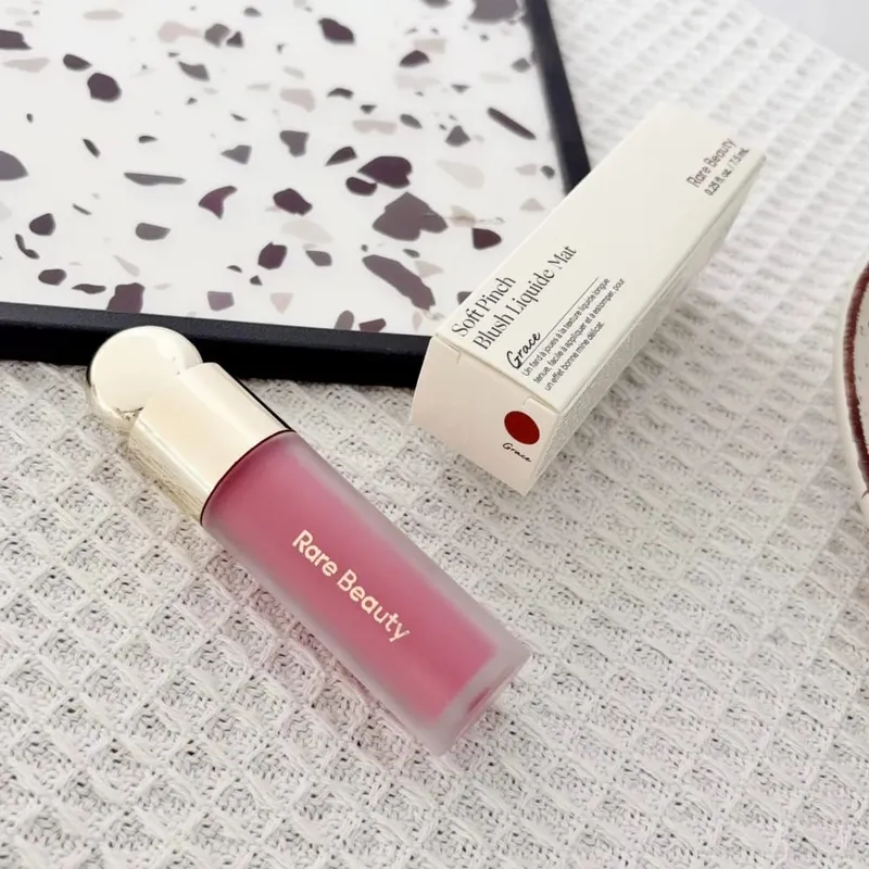 Rare Beauty Soft Pinch Liquid Blush เนียน บางเบา ระบายอากาศได้ดี ติดทนนาน แต่งหน้าอวบอิ่ม Hope Love Virtue Happy Wonder Worth — image 10