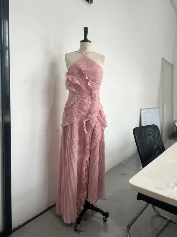 Elegantสายคล้องคอRufflesชุดราตรีของแข็งพับสายลูกไม้ขึ้นBacklessชุดพรรคเซ็กซี่ 2025 ใหม่ปาร์ตี้วันหยุดy2k Robe — image 7