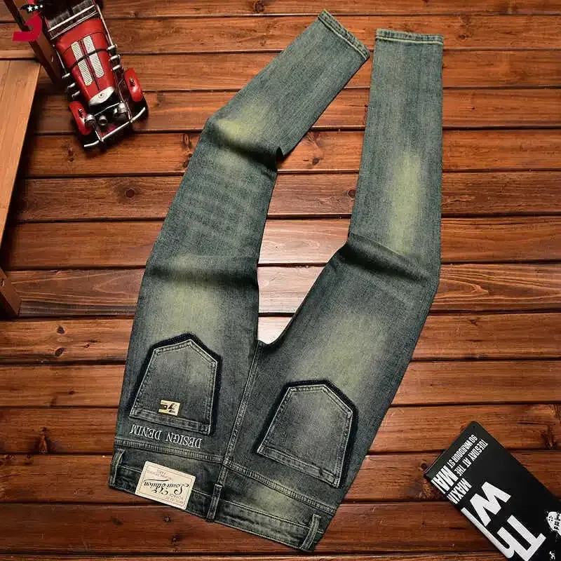 2026 Retro Nostalgic Jeans Uomo Stampa ricamata Primavera e Autunno Abbigliamento uomo Elastico Dimagrante Piccolo Piede Pantaloni alla moda — image 4