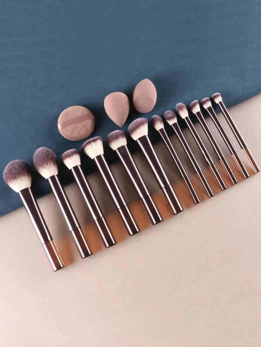 15Pcs 메이크업 브러쉬 세트 소프트 페이스 아이 코스메틱 브러쉬 뷰티 스펀지 파우더 퍼프 메이크업 도구 키트 완료 — image 6