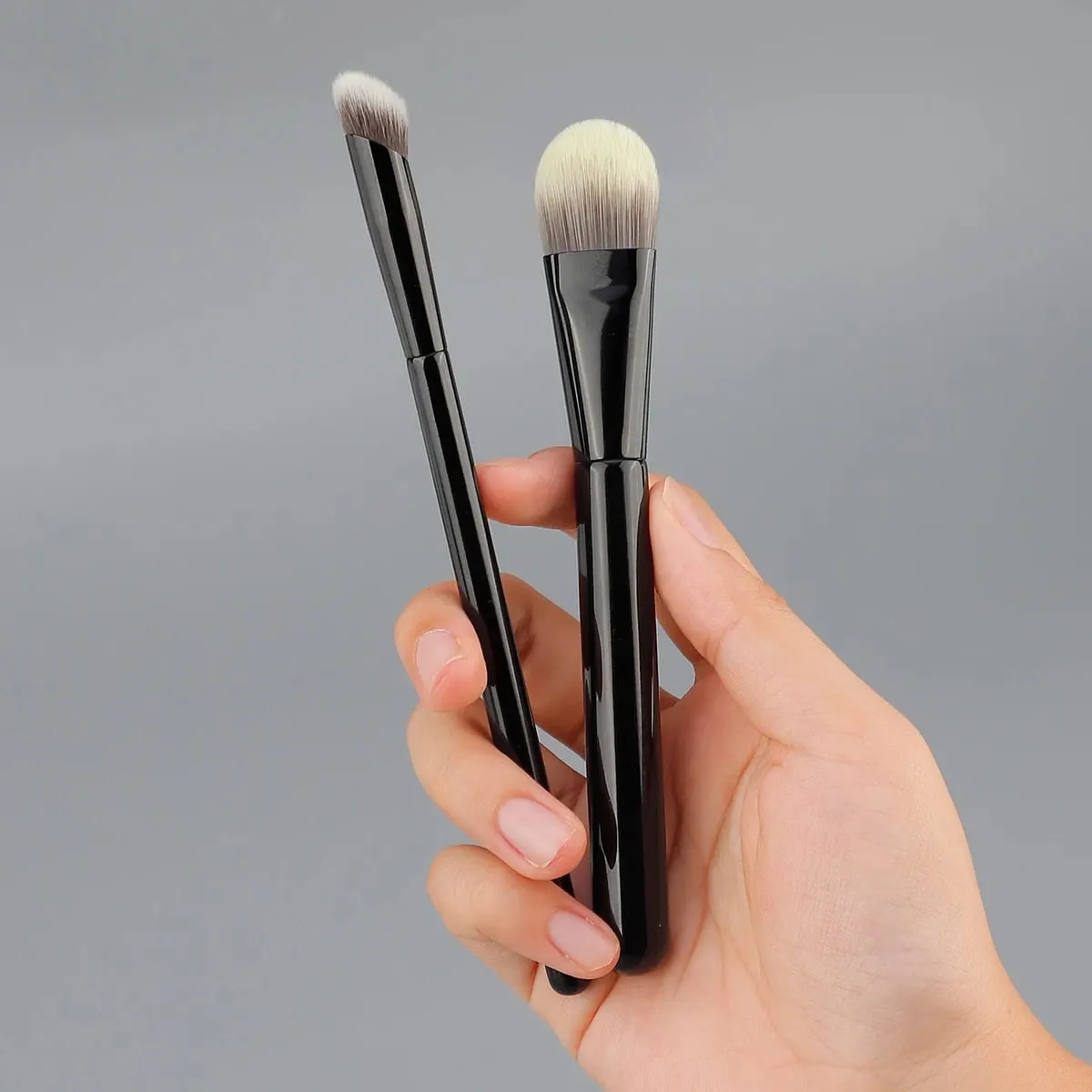 Profesionální štětec na podkladový make-up 47 Broom Head Liquid Foundation Shadow Concealer Štětce Ženy Face Base Makeup Beauty Tools — image 4