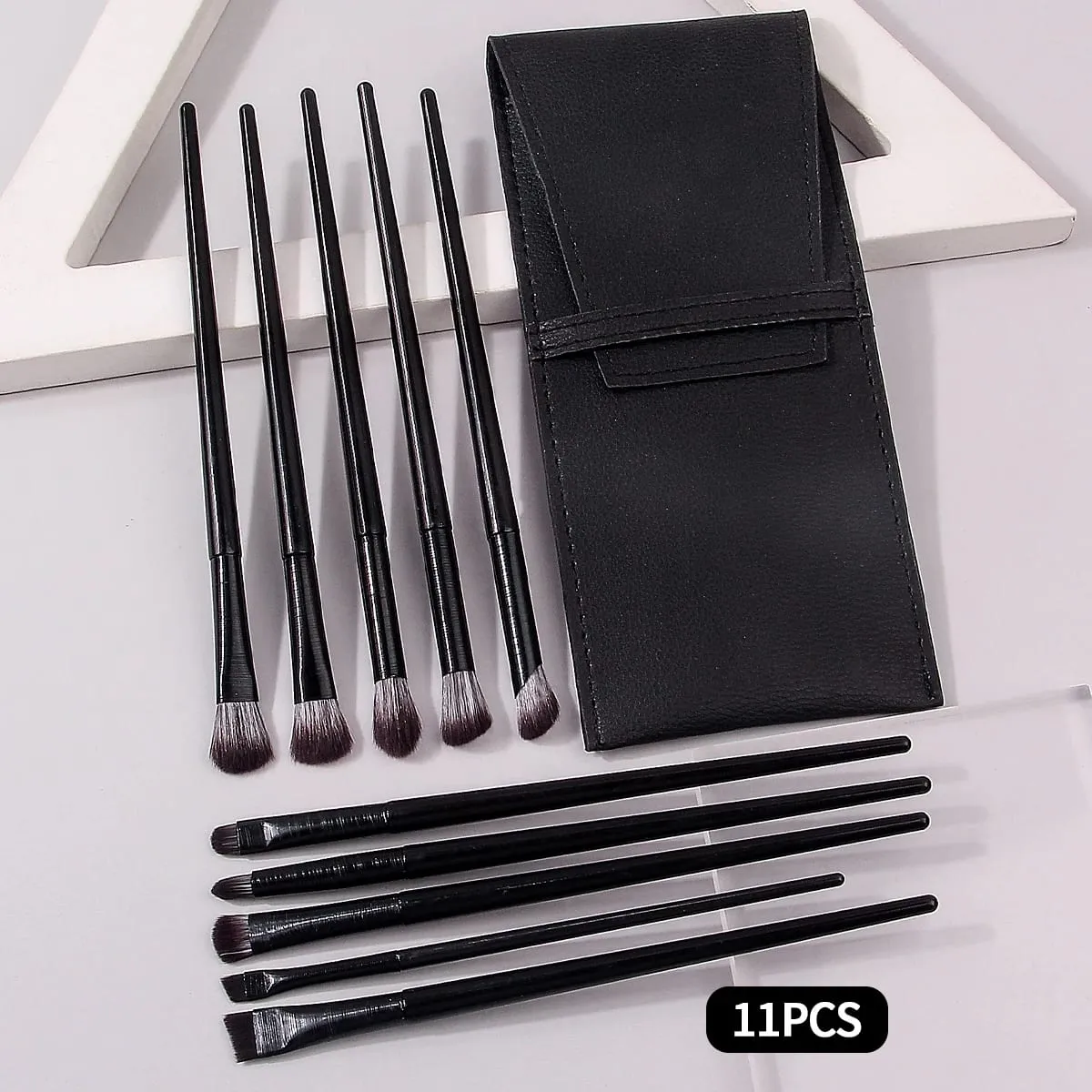 ชุดแปรงแต่งหน้าสำหรับดวงตา 10 ชิ้น: อายแชโดว์อายไลเนอร์ แปรง Aegyo-sal พร้อมกระเป๋าใส่แปรงแต่งหน้าหนัง PU — image 1