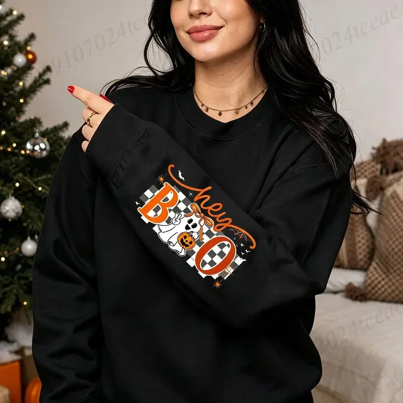 ฮาโลวีน Hey Boo เสื้อสเวตเตอร์สำหรับทั้งชายและหญิงน่ารักโบว์ผีฟักทองกราฟิกคอกลมแขนยาวลำลองฤดูใบไม้ร่วงเสื้อสวมหัวผ้าฝ้าย 330gsm — image 4