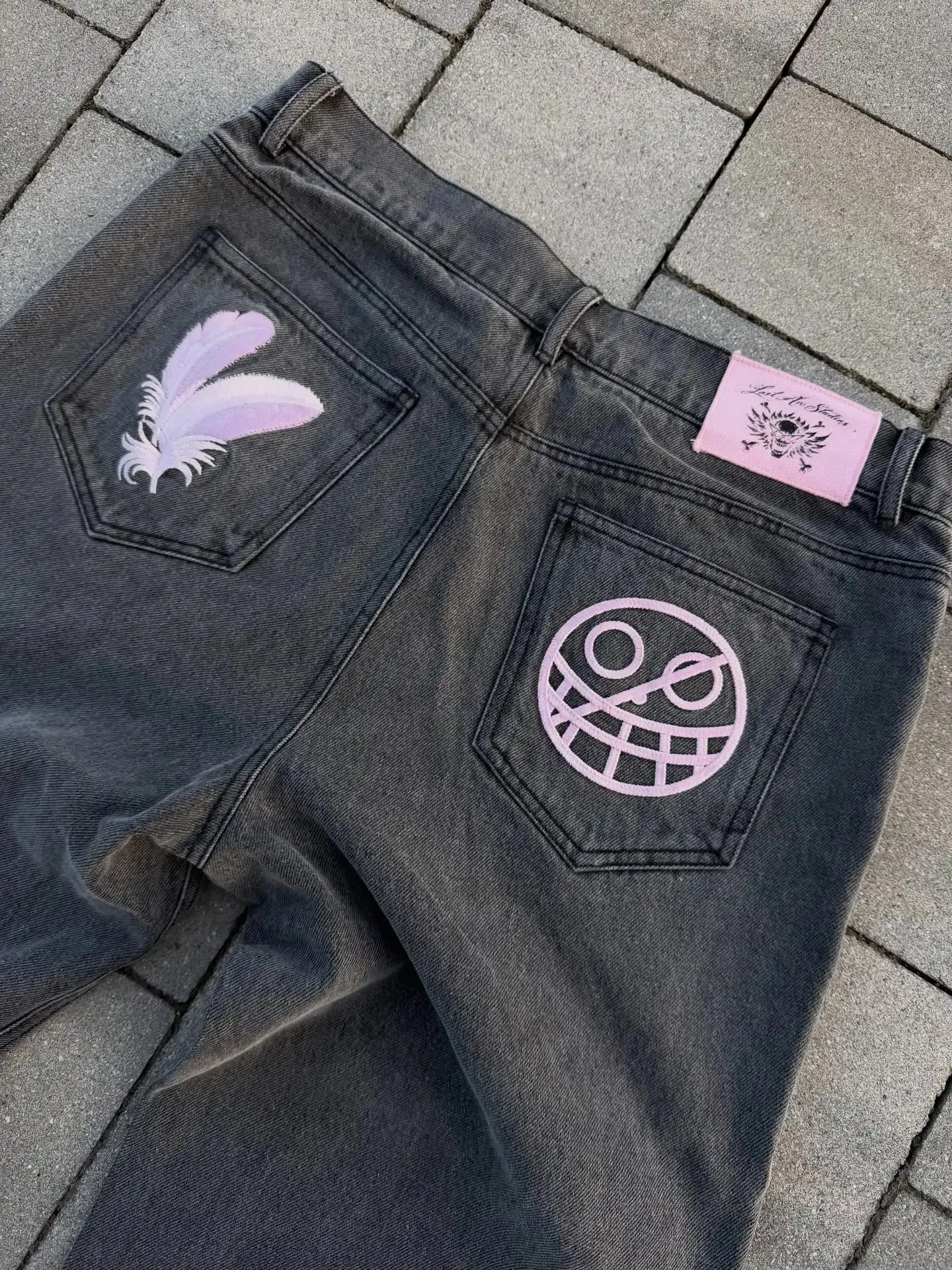 2026 japanischen stil high street patchwork bestickte jeans männer goth Harajuku mode breite bein jeans y2k retro casual hosen — image 4