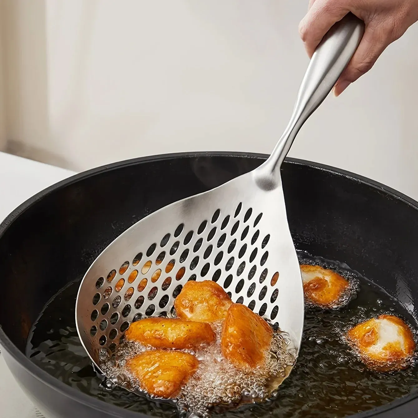 1 Stück großer, langlebiger Edelstahl-Sieb-Skimmer-Löffel, robuster Lebensmittel-Sieblöffel zum Braten und Kochen von Küchenutensilien — image 1