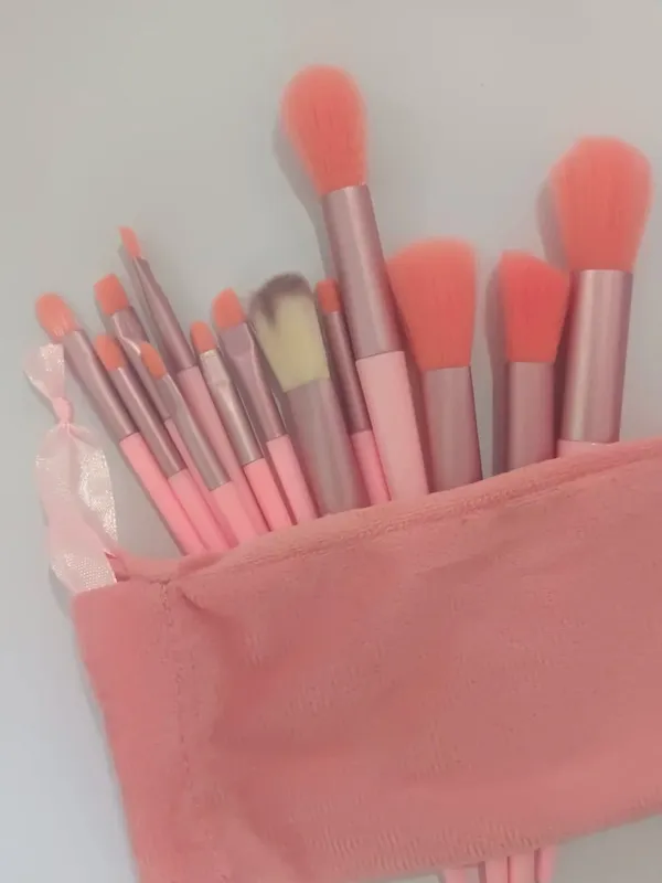 13 ชิ้นชุดแปรงแต่งหน้า Eye Shadow Foundation ผู้หญิงเครื่องสำอางค์แปรงอายแชโดว์ Blush Blending Beauty Soft Make Up Tools — image 8