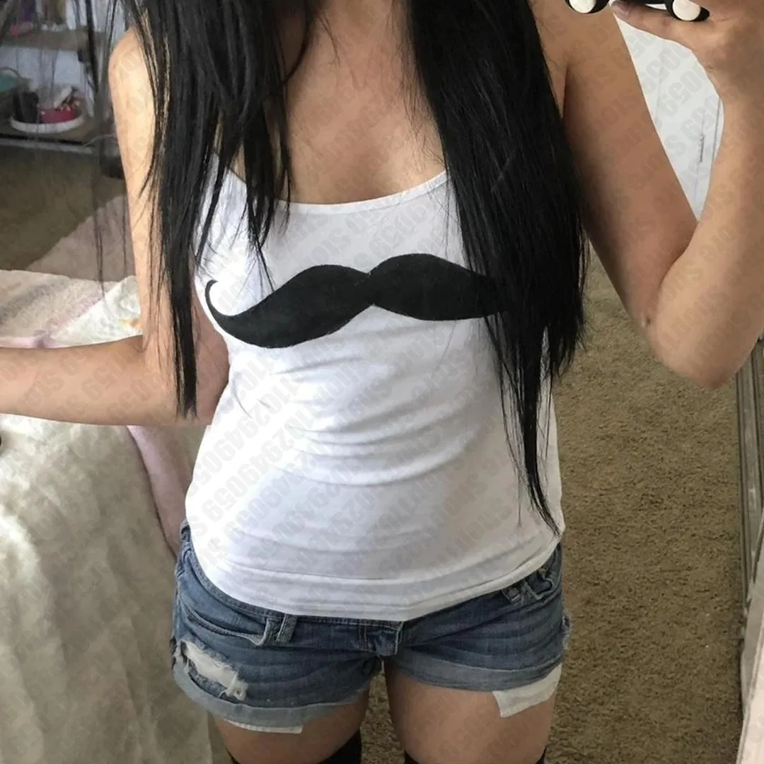 Gothic 2000s Tops Punk Print Graphics Camisole Top Grunge Crop Top Vintage Women Corset Tank Tops Baby Tees Y2k Tops Emo Girls