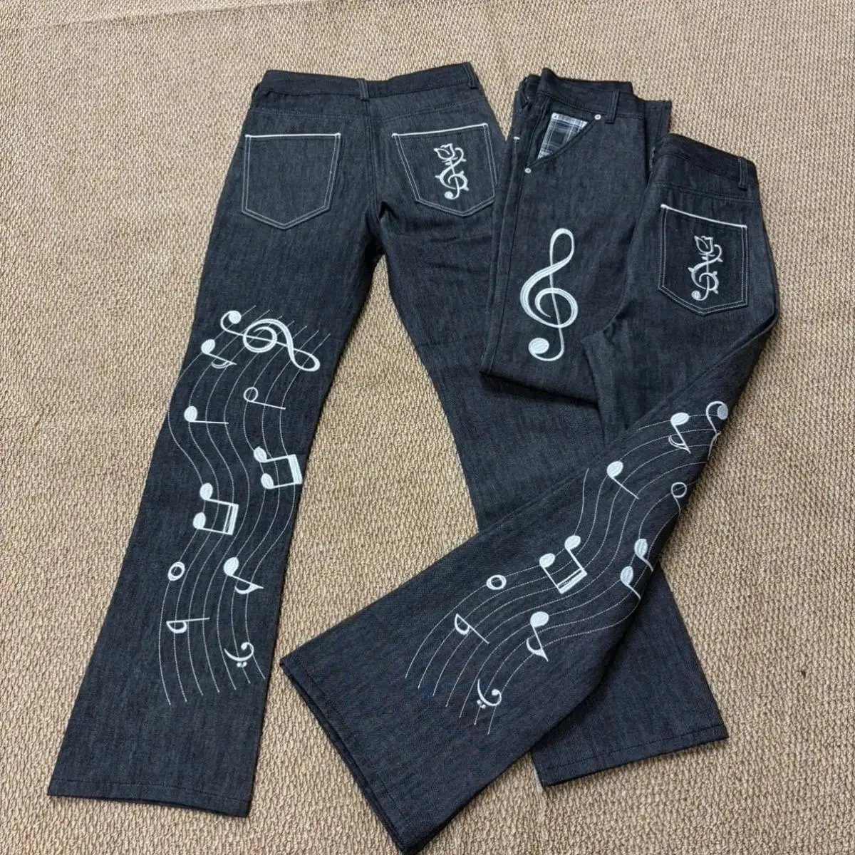Note Rose Sulam Seluar Jeans Warna Asal Uniseks Versi 1021M Berkobar Sedikit HighStreet Pakai Seluar Jeans Lurus Bersusun Seluar Lelaki — image 9