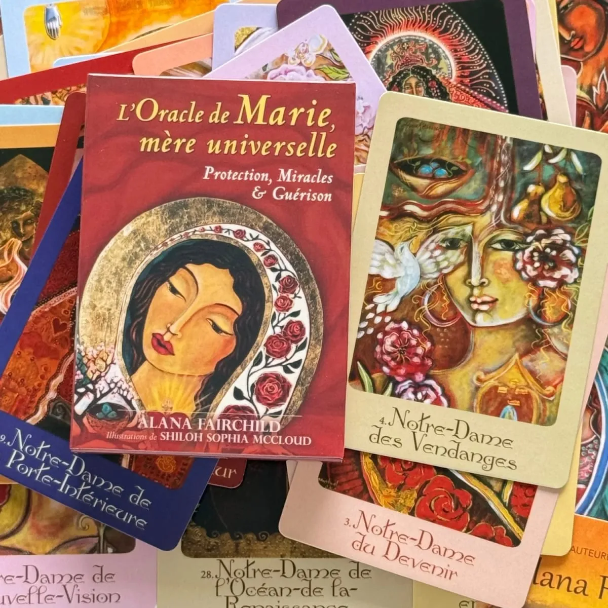 L'Oracle De Marie Mère Universelle French Version Protection Miracles and Guérison Oracle Deck 44 Board Games — image 1