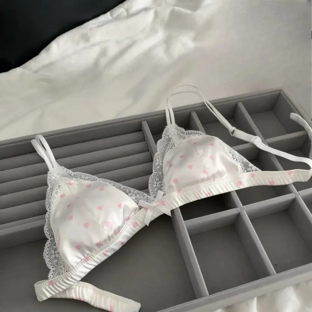Nuovo stile francese reggiseno in raso di pizzo slip set senza fili sottile coppa a triangolo dolce lingerie per busto piccolo giovani donne taglia 32‑38 — image 6