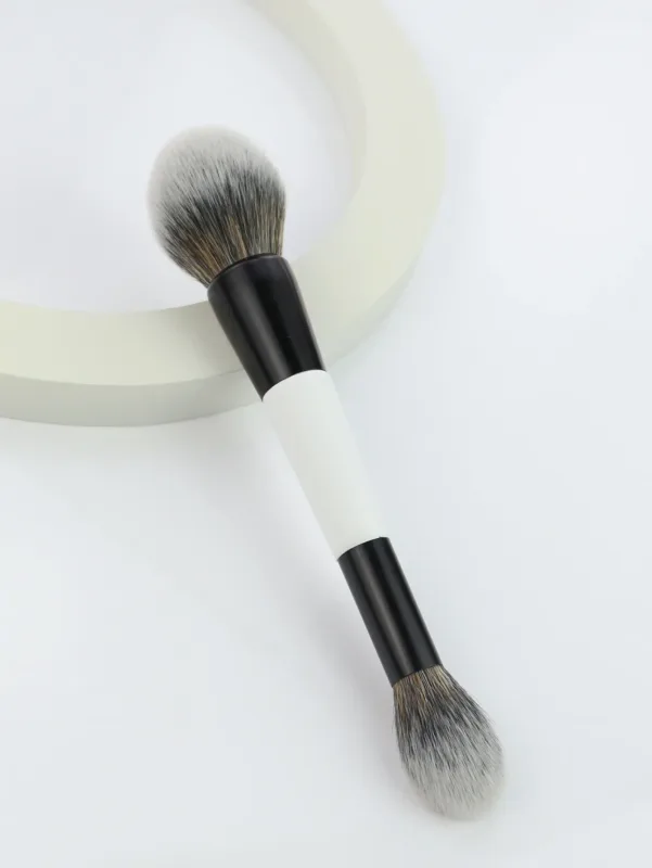 Pennelli per trucco a doppia testa 2 in 1 Contorno correttore per fondotinta ad angolo piatto per miscelare strumenti cosmetici per crema liquida in polvere sfusa