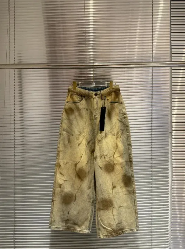Latui Atelier High-Quality ROSE Stained and Weathered Embroidered Denim Pants with Flared Leg Design jeans