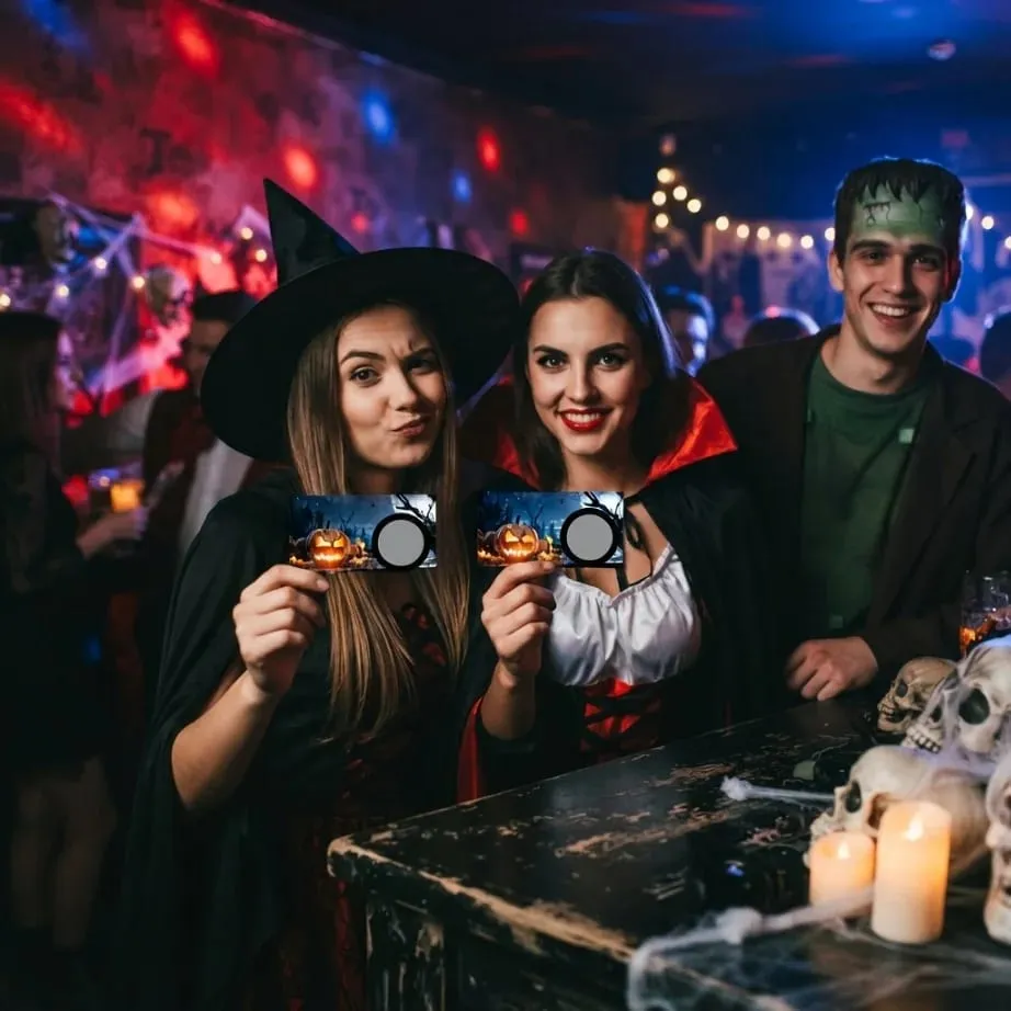 50 cartes à gratter Halloween : grattez pour gagner et débloquer des prix ; parfait pour les activités interactives sur le thème d’Halloween.