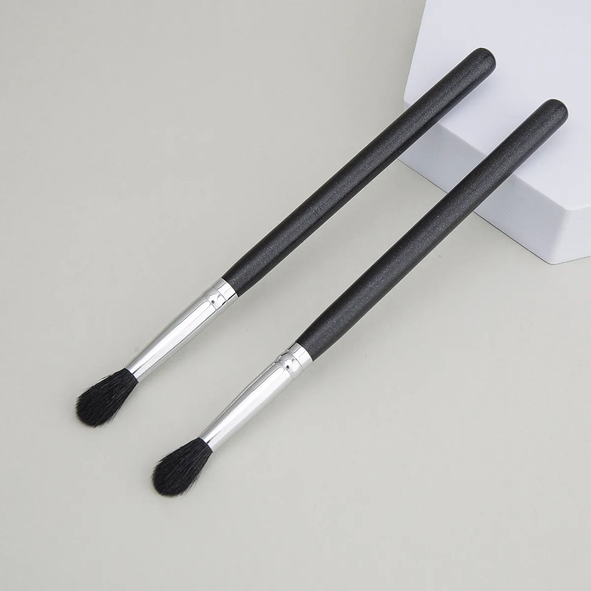 224 Crease Brush Eye Shadow Crease Blending Makeup Brushes High Quality Flame Shape Goat Hair Eye Shadow Crease Makeup Tool — image 6