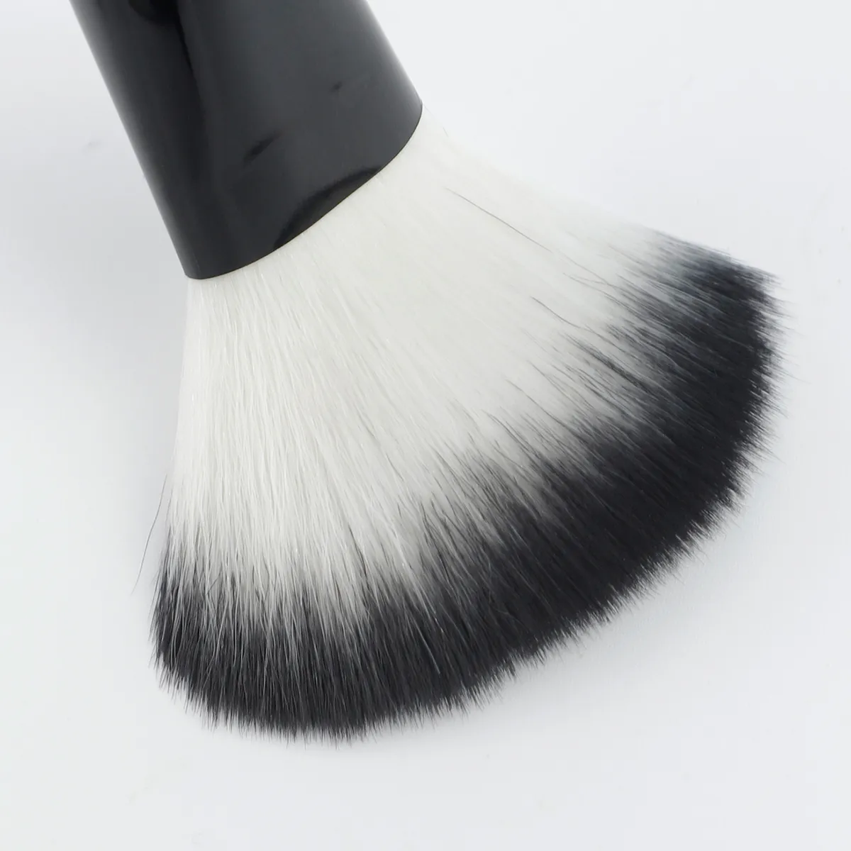 Conjunto de pincéis de maquiagem com cabo vermelho vinho, 7 peças, com bolsa de armazenamento de couro pu, cerdas macias, pó, blush, sombra, kit de pincéis cosméticos — image 4