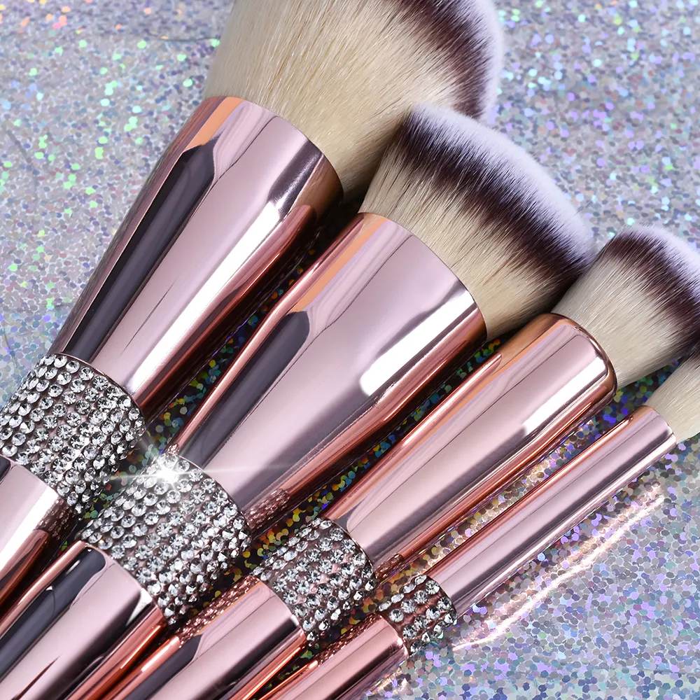 Nuovo set di pennelli per trucco con strass bling in oro rosa da 14 pezzi di lusso Set di pennelli per trucco vegan con diamanti glitterati con strass — image 4