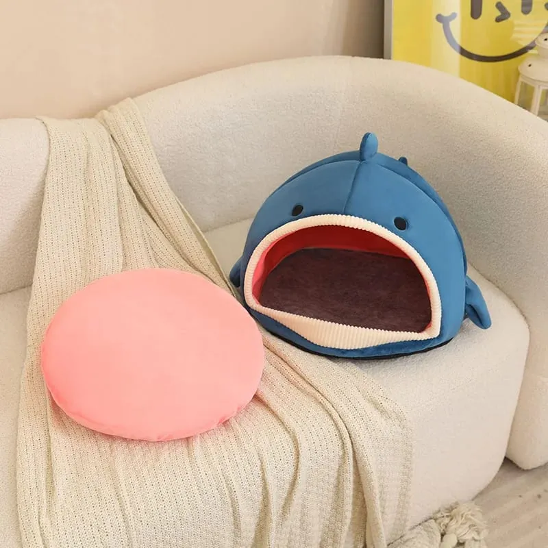 Tempat Tidur Hewan Peliharaan Sarang Tidur Hangat Lembut Berbentuk Nanas Hiu Tersedia Semua Musim Dirancang Khusus untuk Hadiah Hewan Peliharaan Kucing dan Anjing — image 6