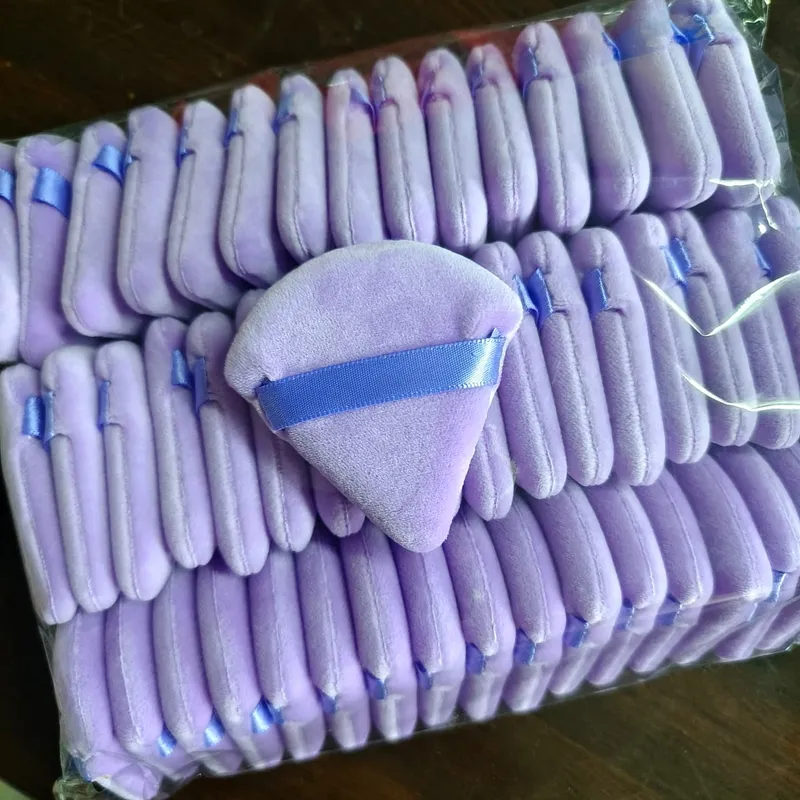 Borong 50Pcs Segitiga Serbuk Puff Mini Span Solek Muka Kosmetik Kapas Lembut Face Powder Puff Boleh Dibasuh Velvet Makeup Puff — image 6