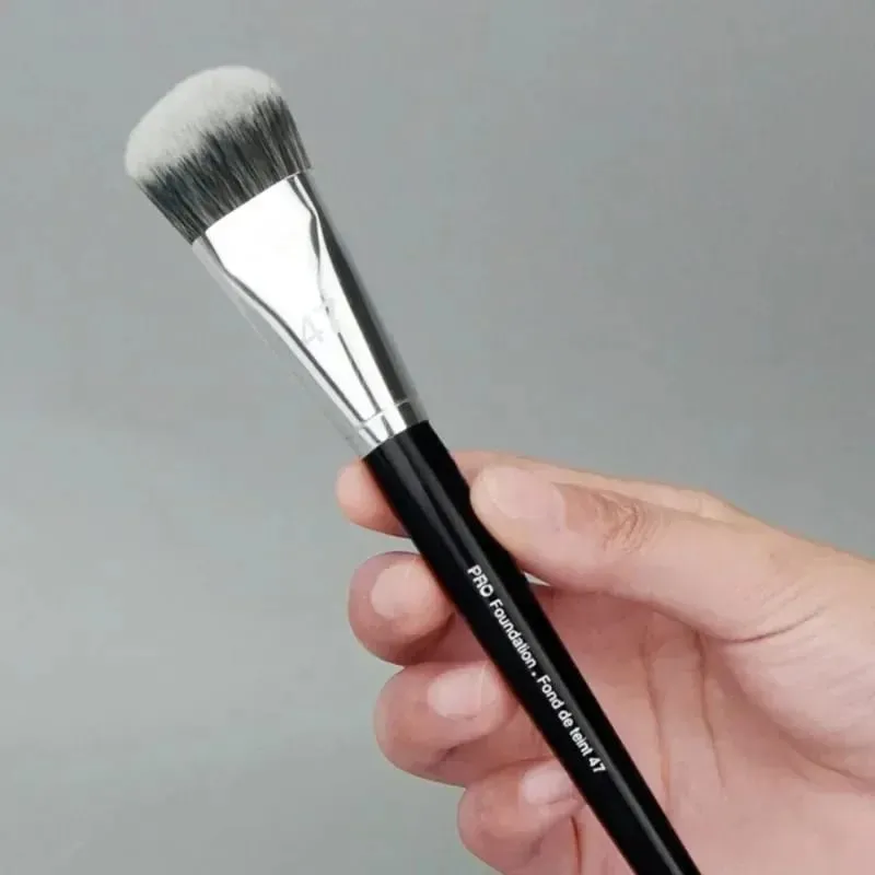 Professionelle Foundation Pinsel 47/52 Besen Kopf Flüssige Foundation Schatten Reparatur Pinsel Frauen Gesicht Basis Make-Up-Tools — image 8