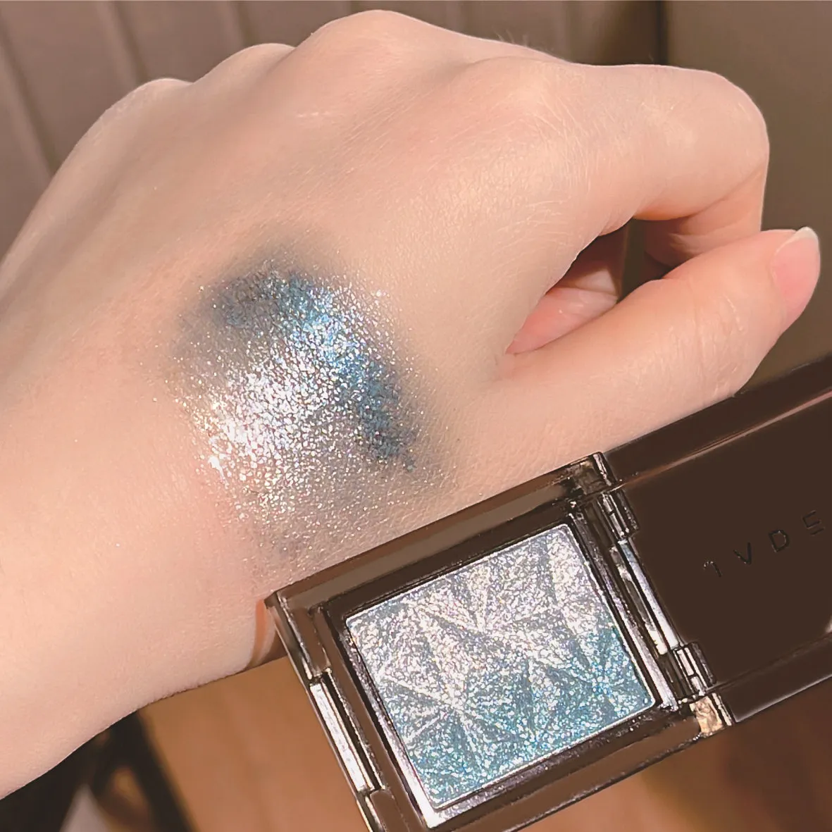 Metallic Gradient Øjenskygge Palette Sølv Blå Punk Smoky Eye Shadow Højpigmenteret presset Lilla Glitter Eyes Makeup Palet — image 6