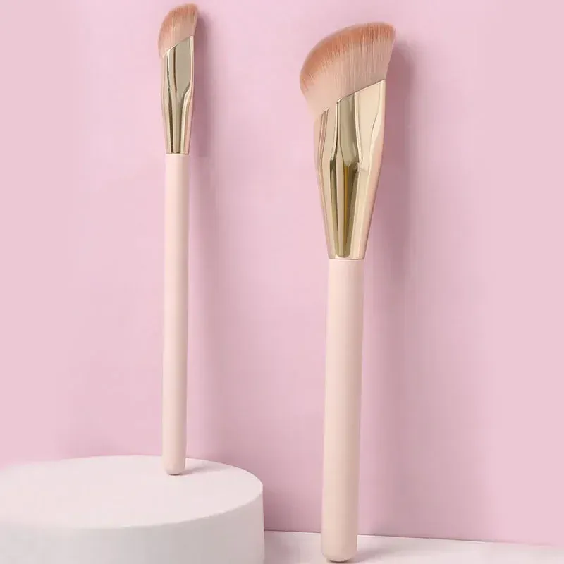 1/2 Buah Kuas Foundation Kepala Miring Kuas Concealer Wajah Krim Cair Bubuk Kuas Rias Kontur Wajah Alat Kecantikan — image 1
